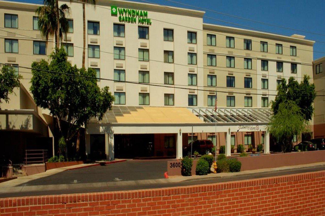 Midtown Garden Inn Phoenix Exterior photo