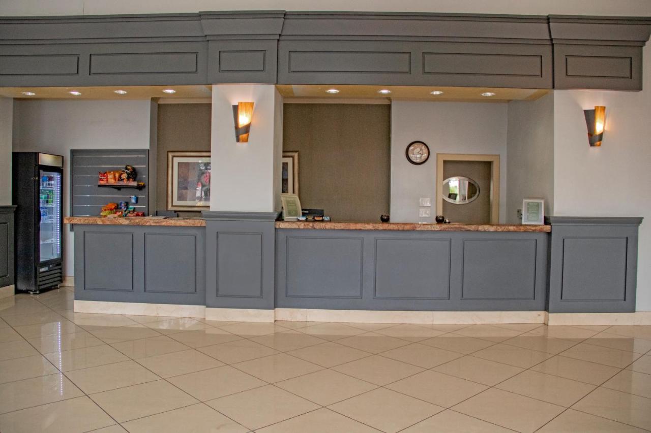 Midtown Garden Inn Phoenix Exterior photo