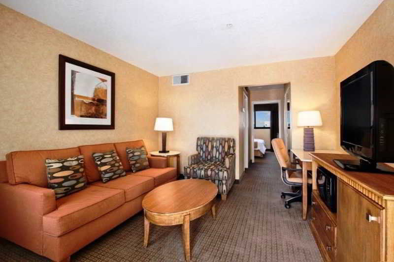 Midtown Garden Inn Phoenix Exterior photo
